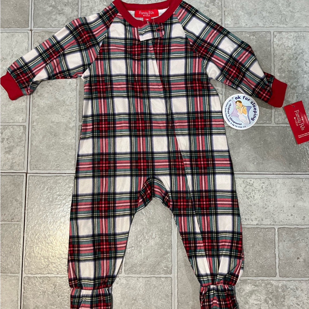 BRAND NEW WITH TAGS Macys family Christmas PJS 12m